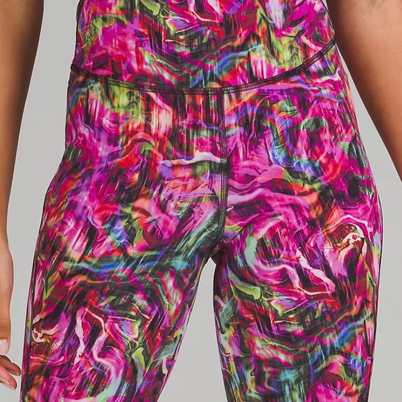 LULULEMON BASE PACE NWT AUTHENTIC HIGH RISE RUNNING NULUX FABRIC TIGHT. - Picture 16 of 17